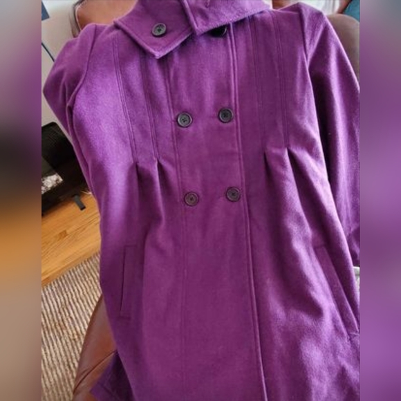 Wool coat size Medium - Picture 7 of 7